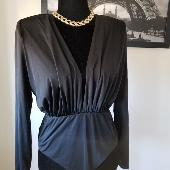 Deep V bodysuit - Picture 3 of 4